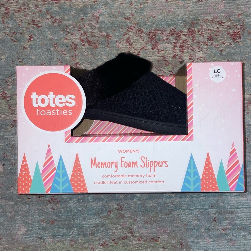 NWT Women’s Totes “Toasties” Memory Foam Slippers - Large